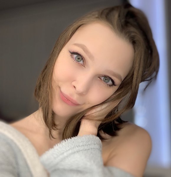 HotGirl23
